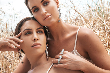 Spikethorn Statement Bar Ring